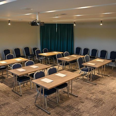 Nn Boutique Hotel Tiszaujvaros Luaran gambar