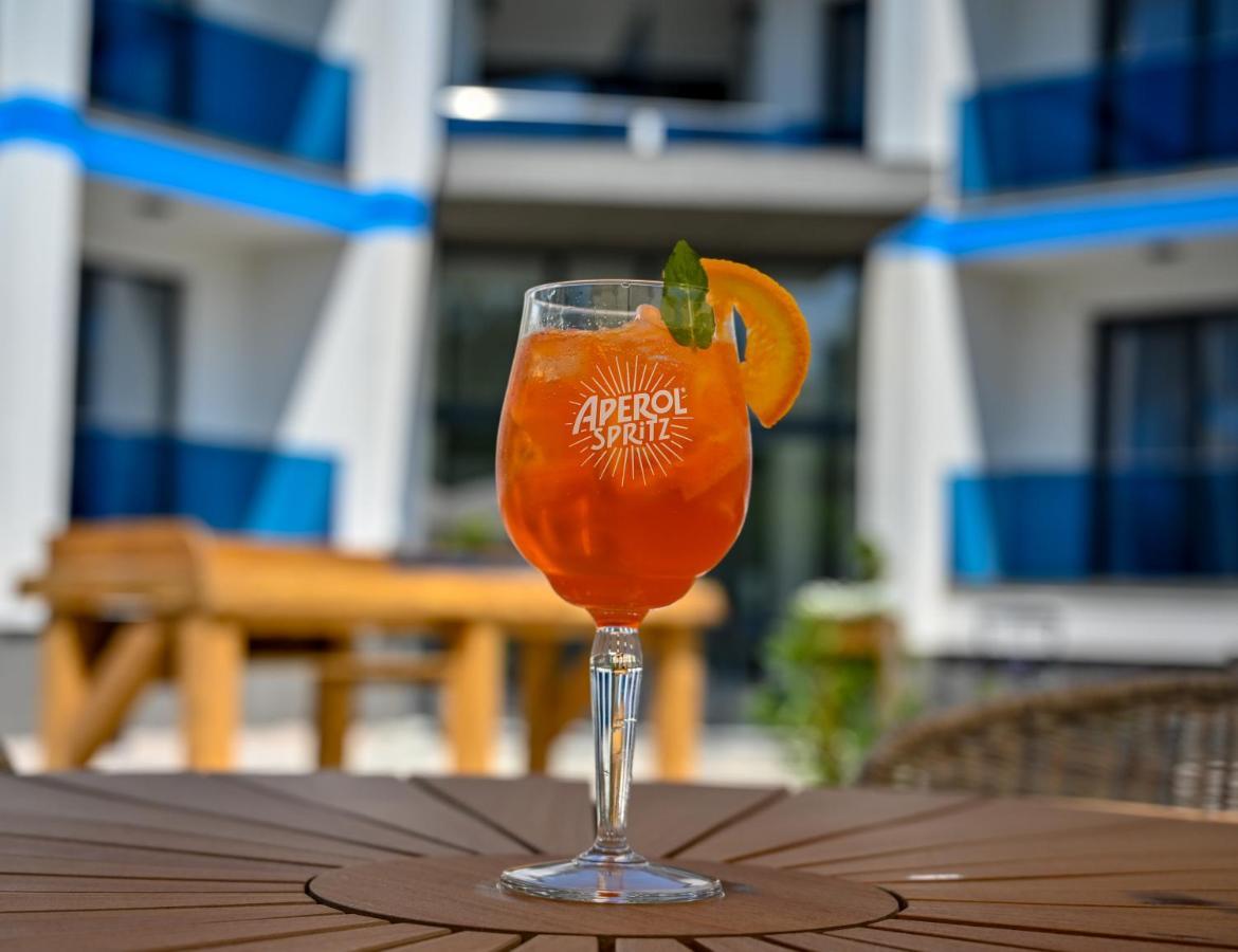 Nn Boutique Hotel Tiszaujvaros Luaran gambar