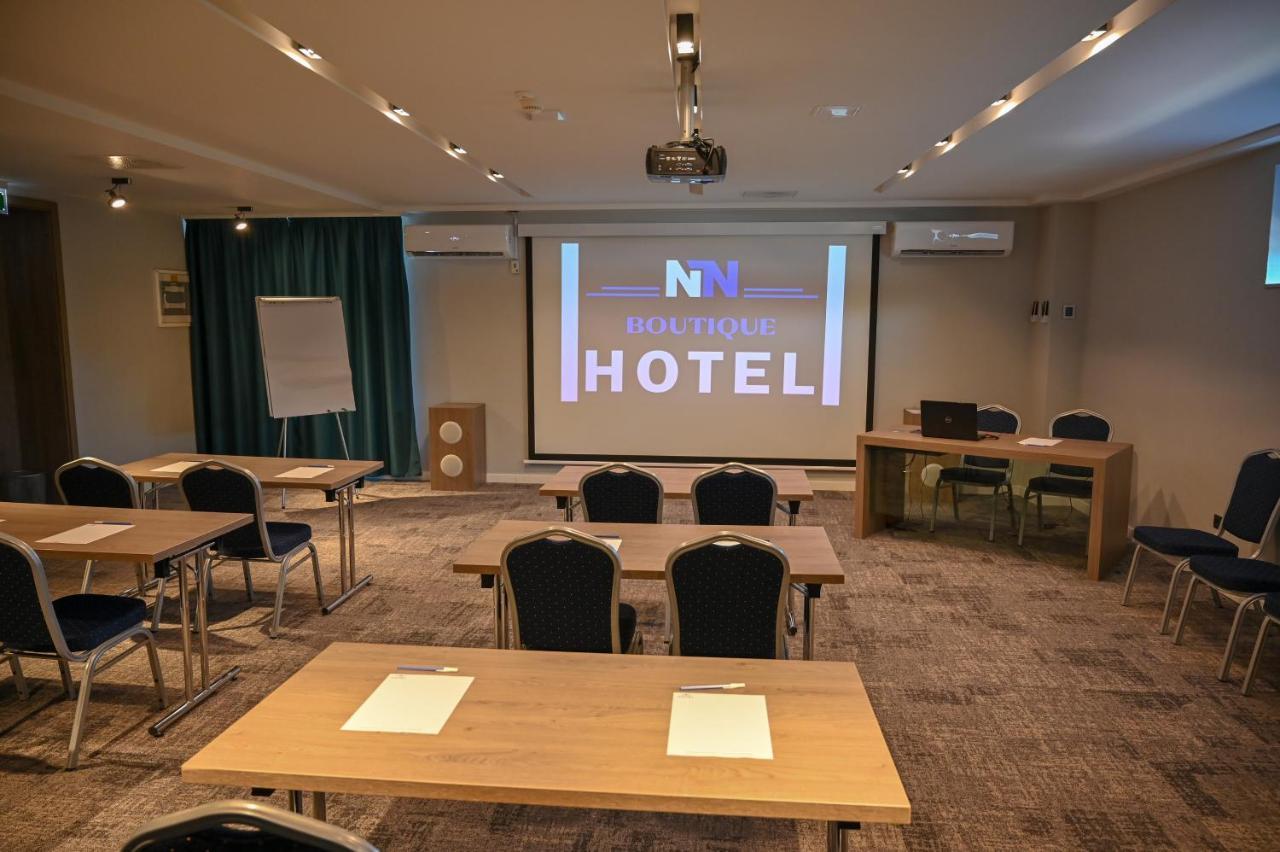 Nn Boutique Hotel Tiszaujvaros Luaran gambar